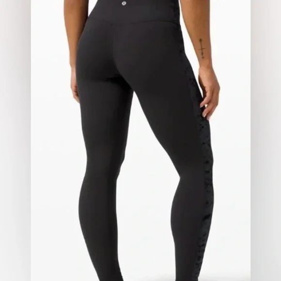 Lululemon Align Super High
Rise Leggings Crushed Velvet black 6 - Picture 4 of 15
